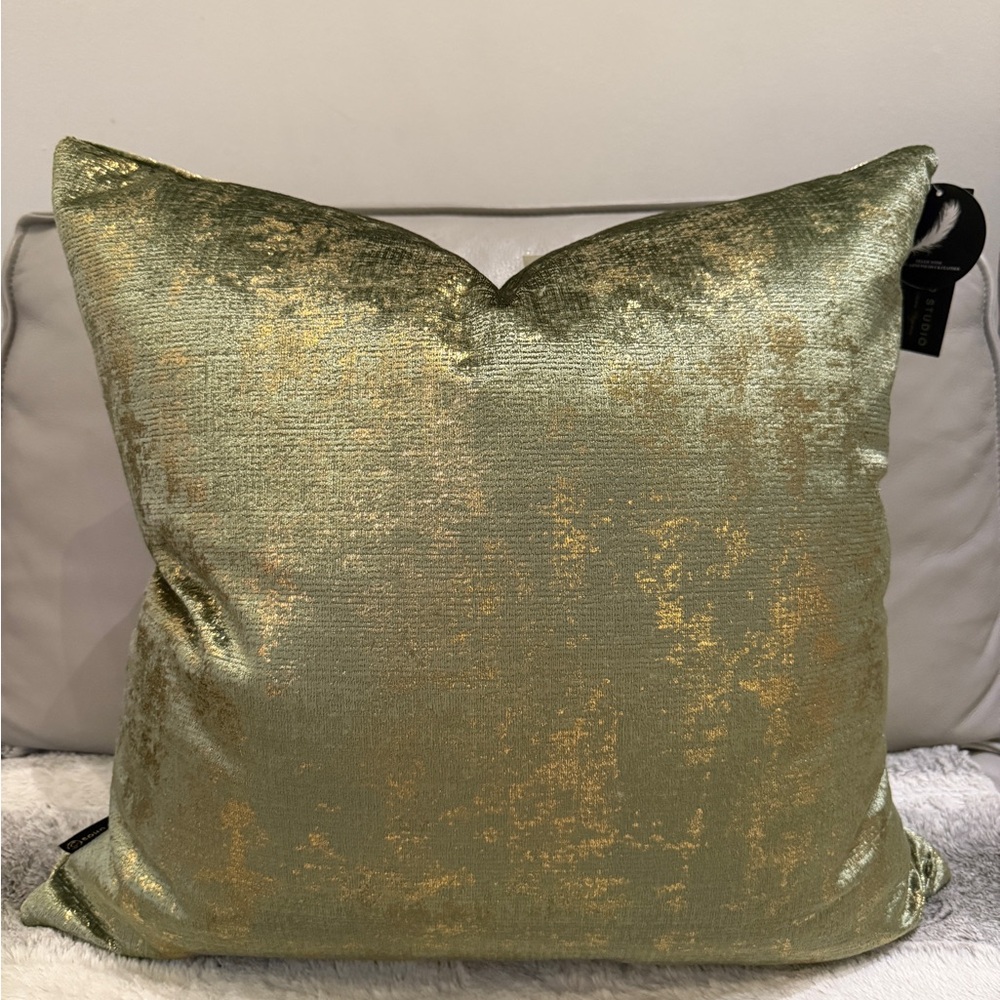 Soho Studio 23x23 Green Gold Metallic Foil Pattern Velvet Decor Pillow w Insert